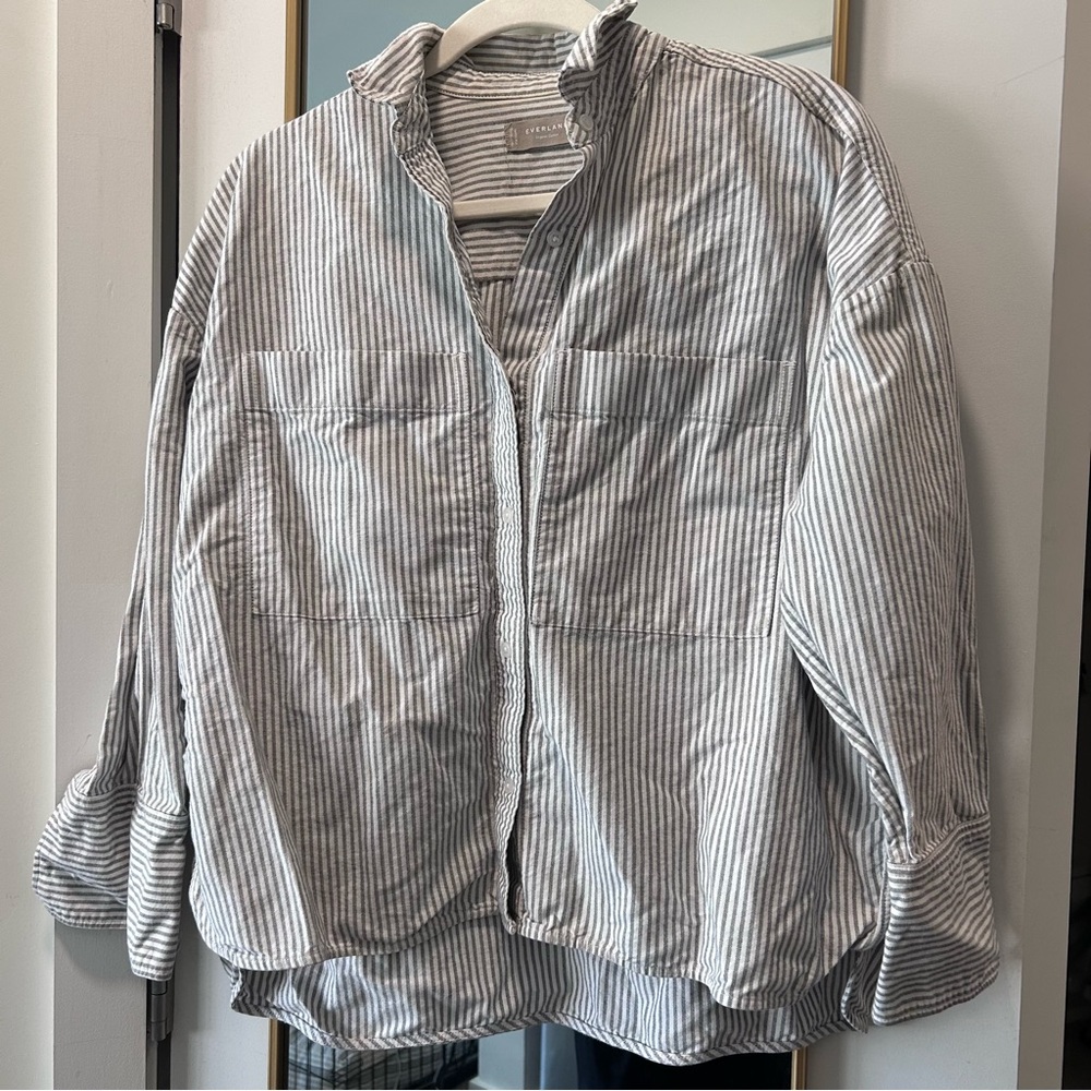 Everlane Boxy Oxford (Gray/White)